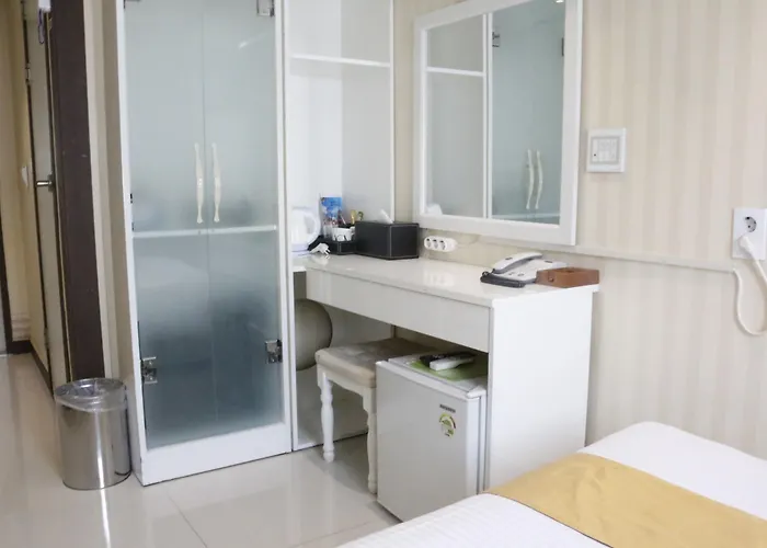 Cozy Myeongdong Hotel 3*