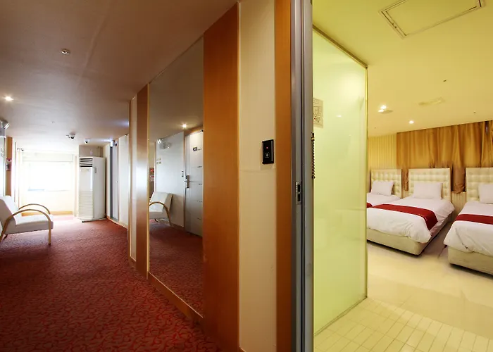 Cozy Myeongdong Hotel 3*