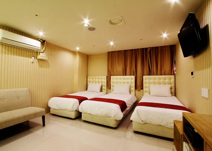 Hotel Cozy Myeongdong 3*