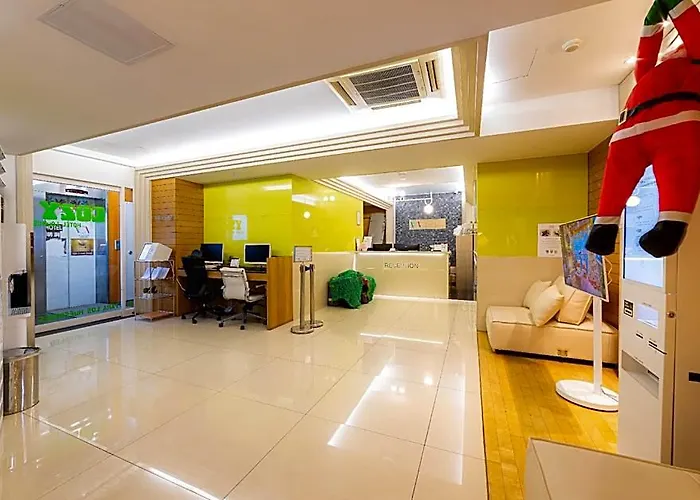 Hotel Cozy Myeongdong 3*