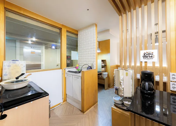 Cozy Myeongdong Hotel 3*